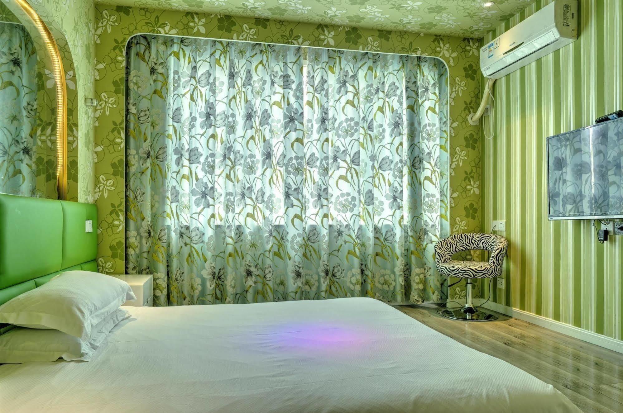Milan Fashion Hotel Deqing Luaran gambar