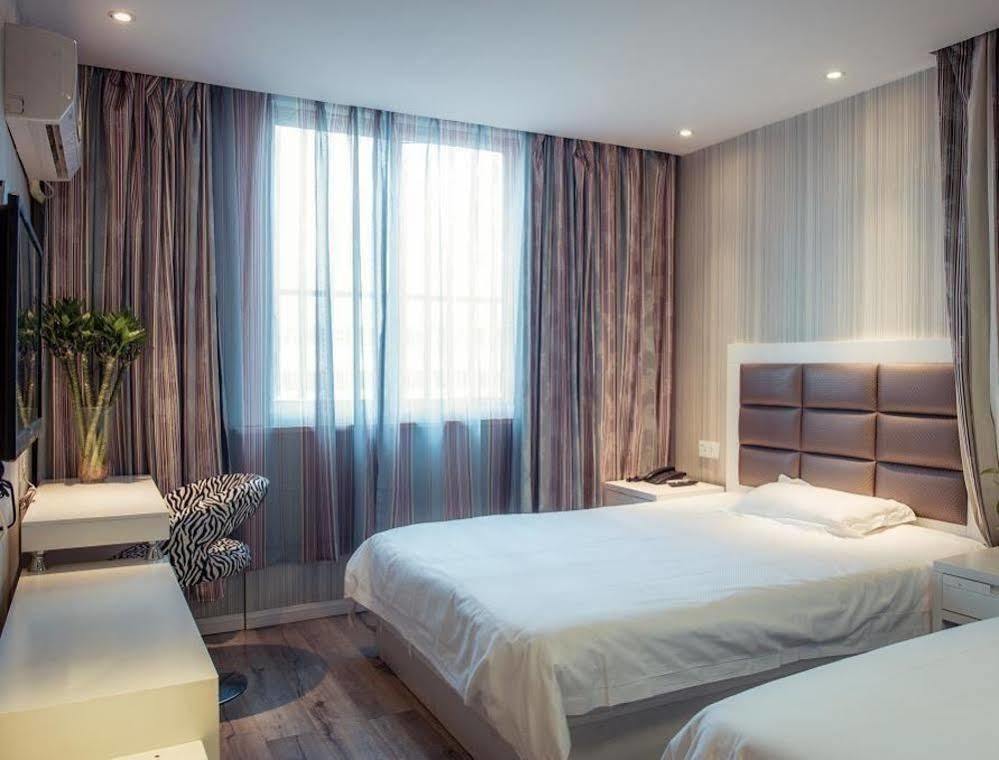 Milan Fashion Hotel Deqing Luaran gambar