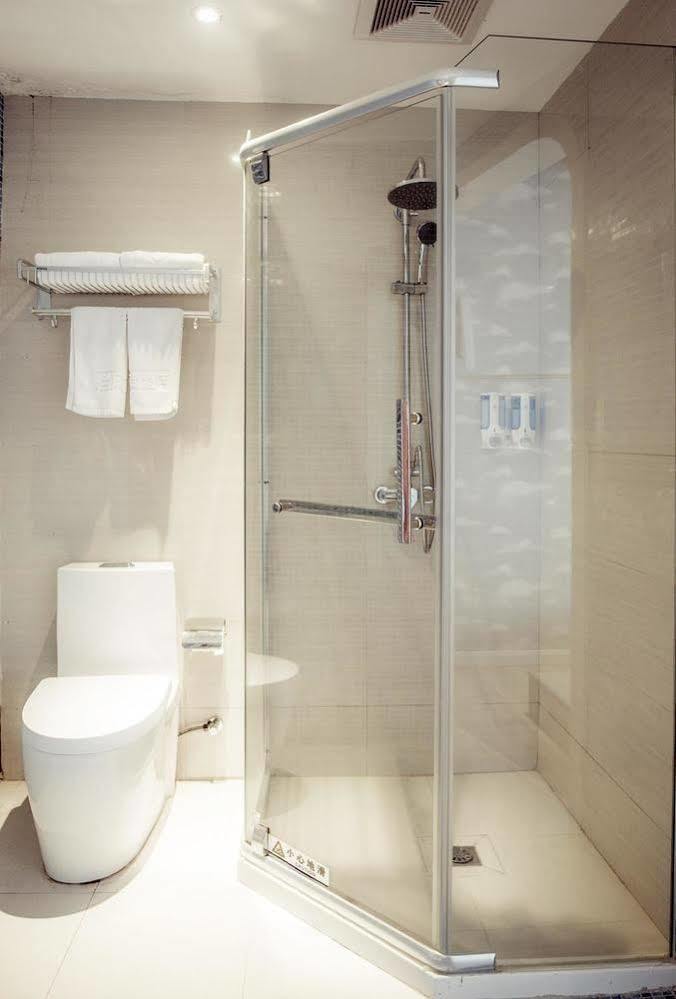 Milan Fashion Hotel Deqing Luaran gambar